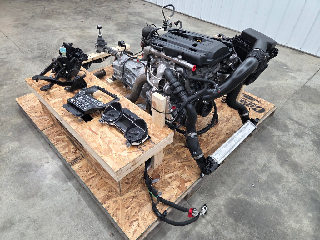 2022 Mustang Ecoboost High Performance 2.3L Turbocharged Engine & 6 Speed Manual Transmission 29K miles