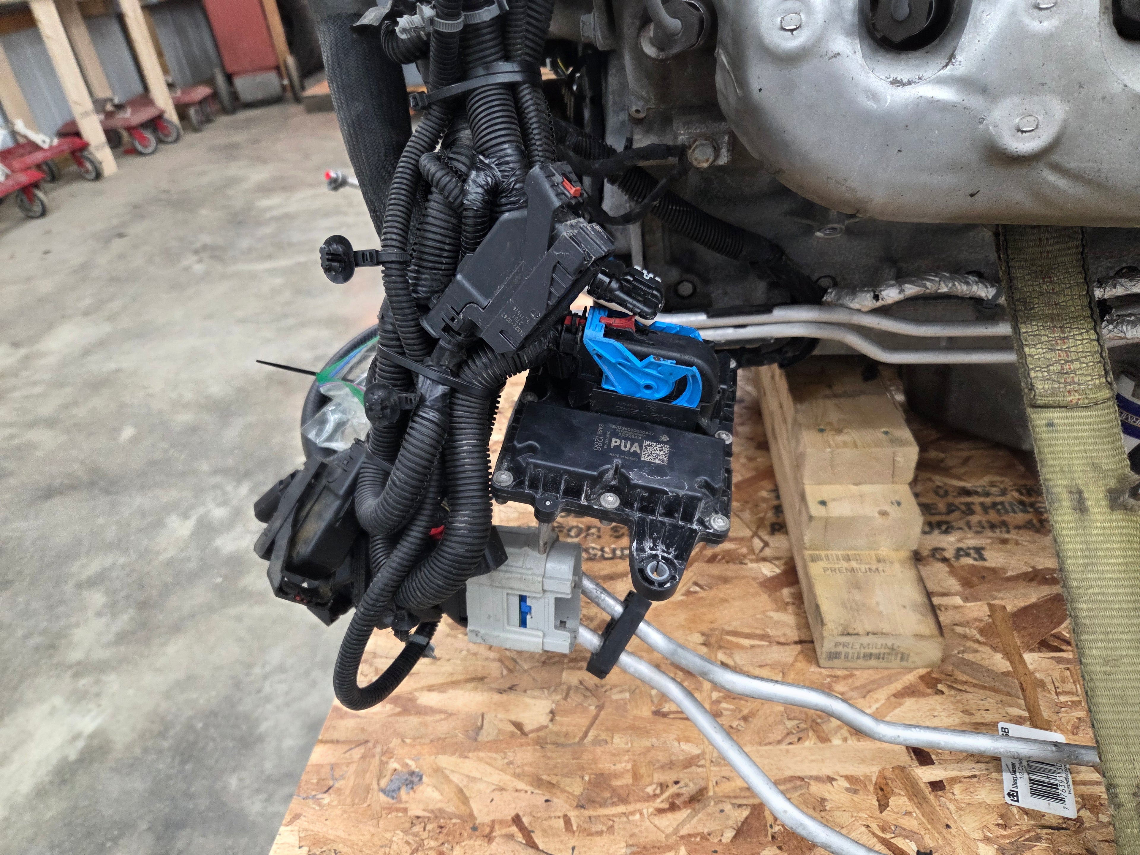 2022 GMC Sierra 1500 6.2L L87 Engine & 10 Speed Automatic Transmission & Transfer Case 70K MILES