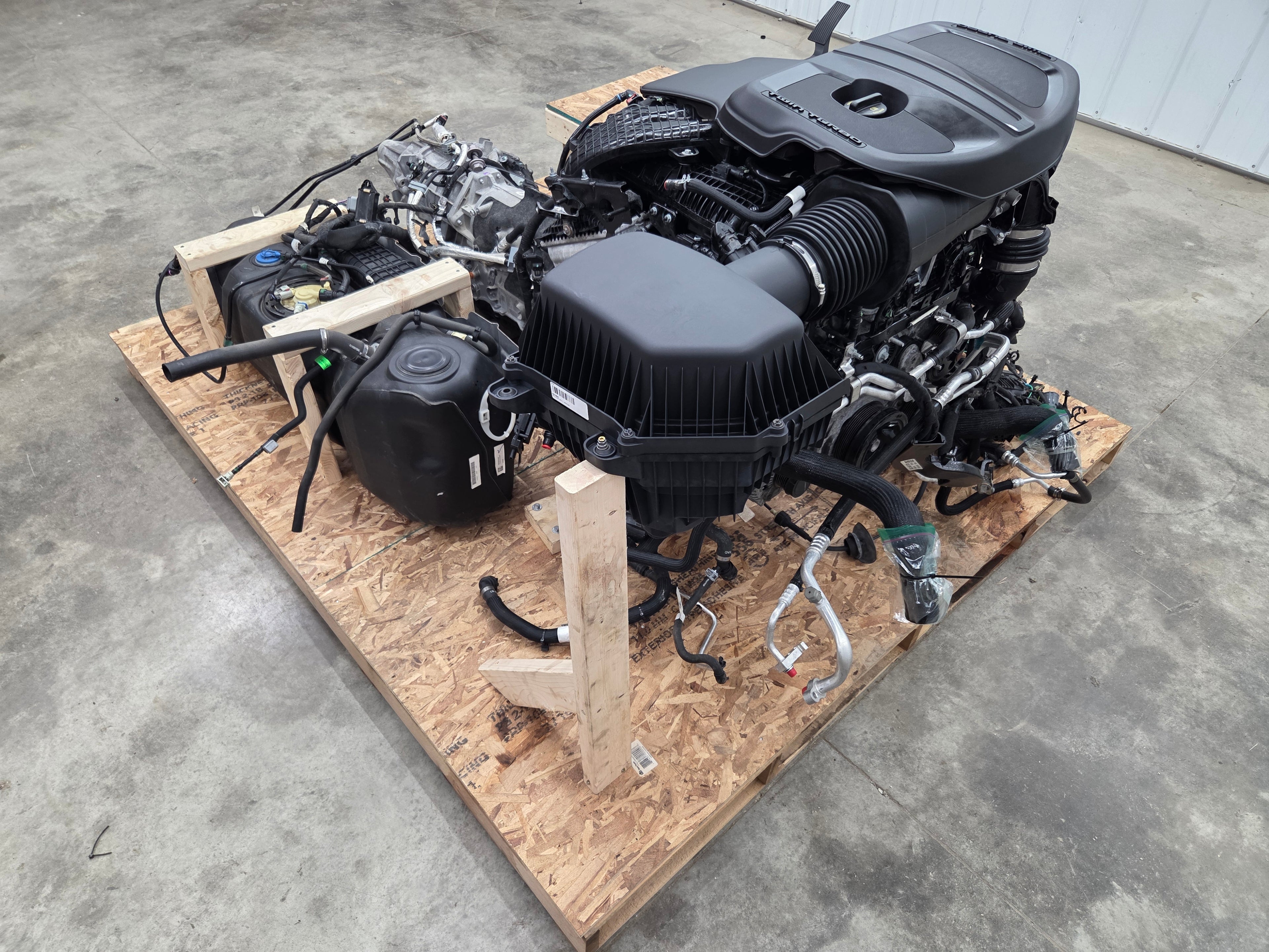2025 Ram 1500 3.0L Hurricane Twin Turbo I-6 Engine & 8 Speed Automatic Transmission 4×4 Turn Key 43K MILES