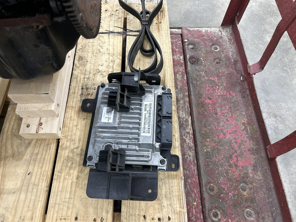 2023 Ram 1500 5.7L HEMI eTorque Engine with Harness & Computer 35K MILES