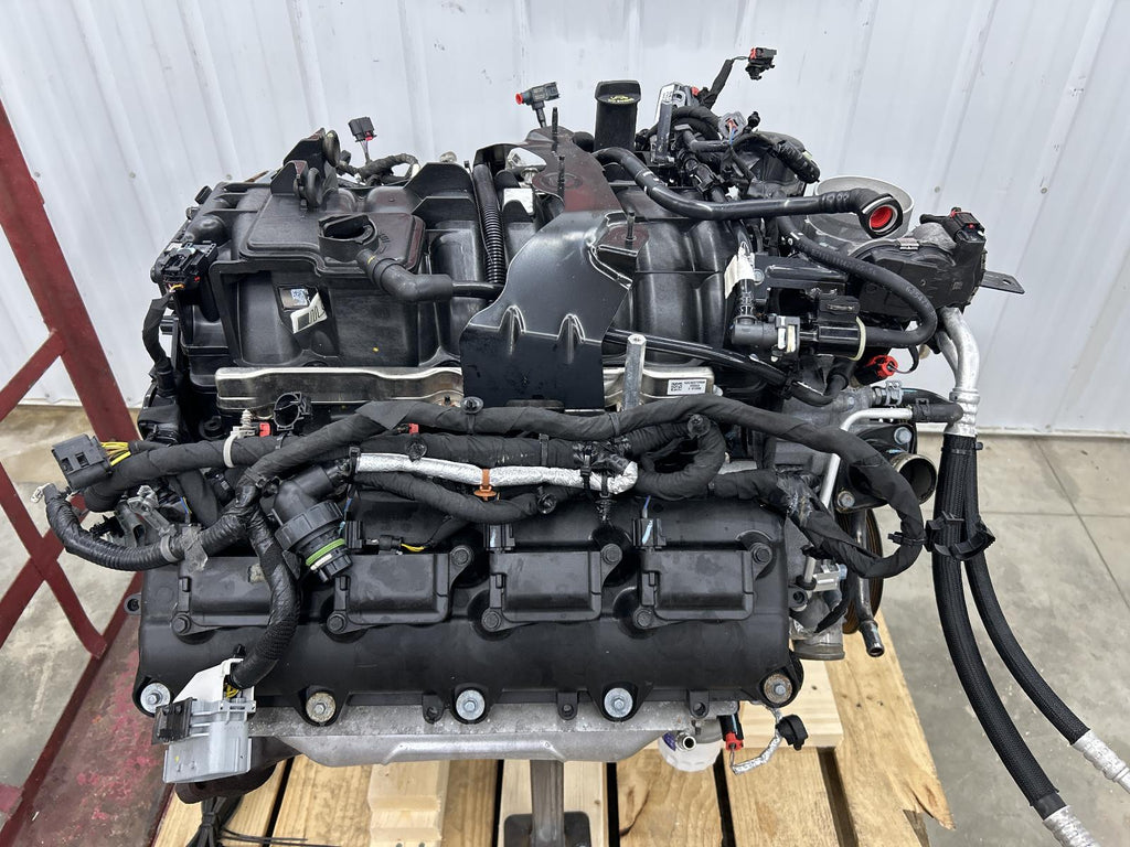 2023 Ram 1500 5.7L HEMI eTorque Engine with Harness & Computer 35K MILES