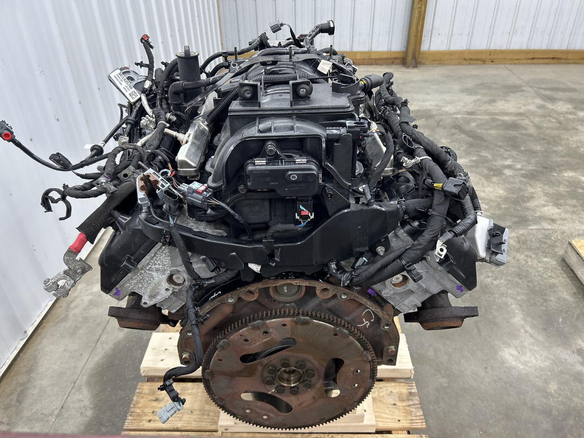 2023 Ram 1500 5.7L HEMI eTorque Engine with Harness & Computer 35K MILES